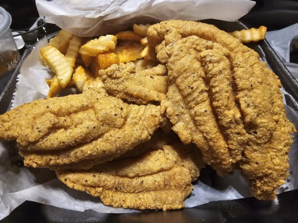 Tony\\\\\\\'s Fish House 4